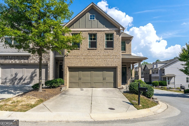 view of front of property featuring a garage