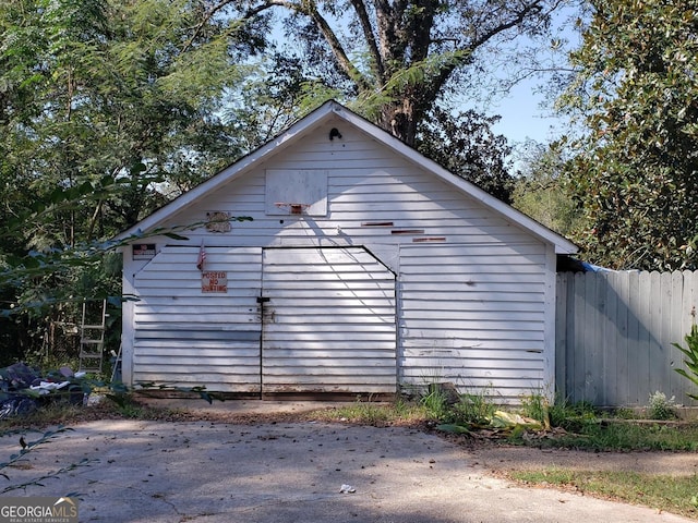 view of outbuilding