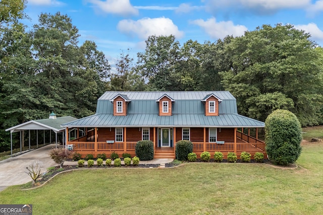 farmhouse featuring covered porch and a front yard