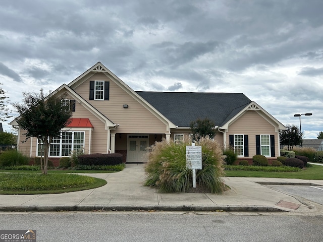 view of front facade