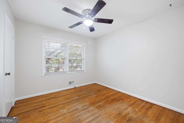 unfurnished room featuring wood-type flooring and ceiling fan