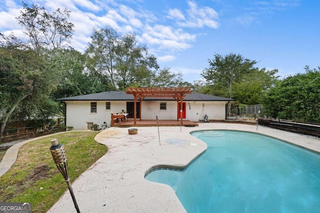 view of swimming pool featuring a patio and a pergola