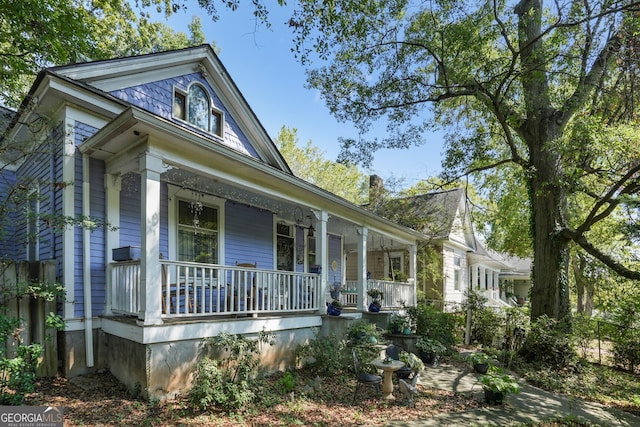 view of front of house featuring a porch