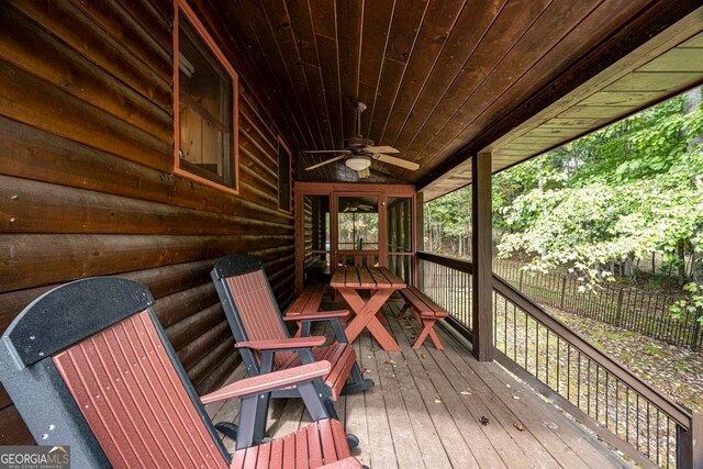 deck with ceiling fan