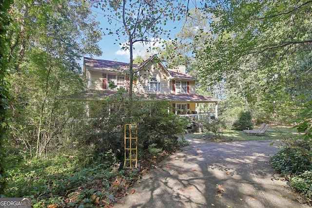 view of front facade with a porch