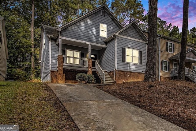 view of front of house with covered porch