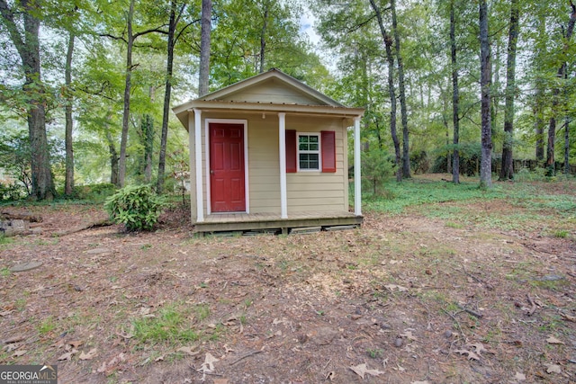 view of outbuilding