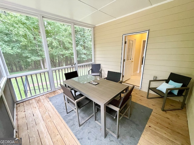 view of sunroom / solarium