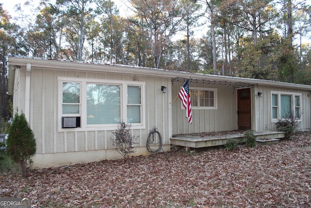 view of front of property