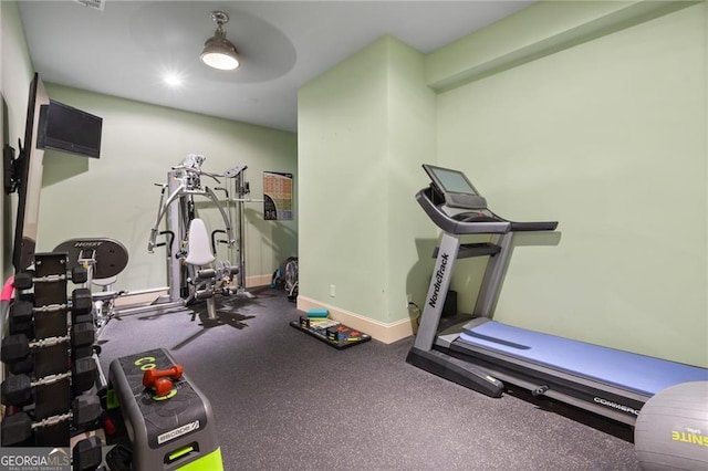 workout room with ceiling fan