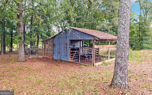 view of outbuilding