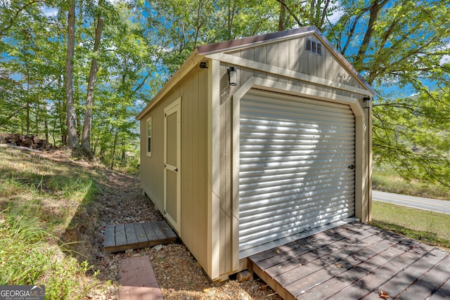 view of outdoor structure featuring a garage