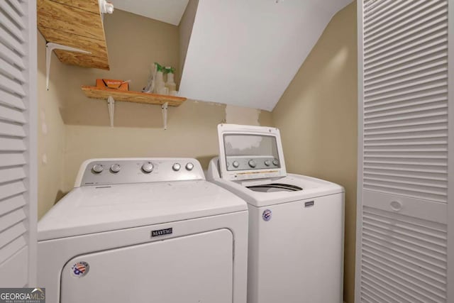4693 Hairston Crossing Rd, Stone Mountain, GA 30083 - washroom with washing machine and clothes dryer