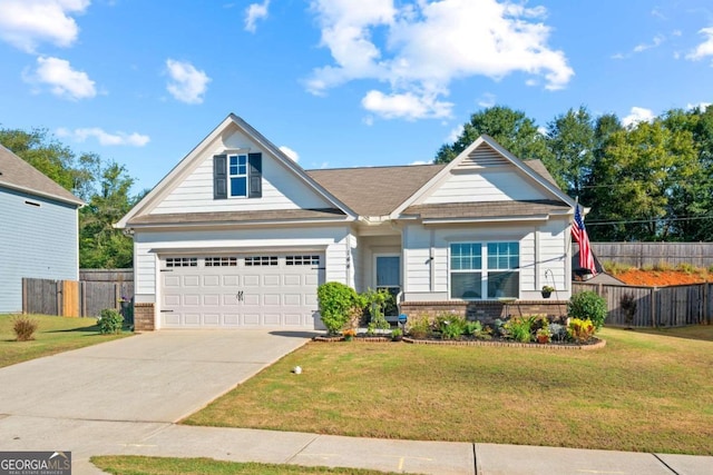 view of front of home featuring a front lawn