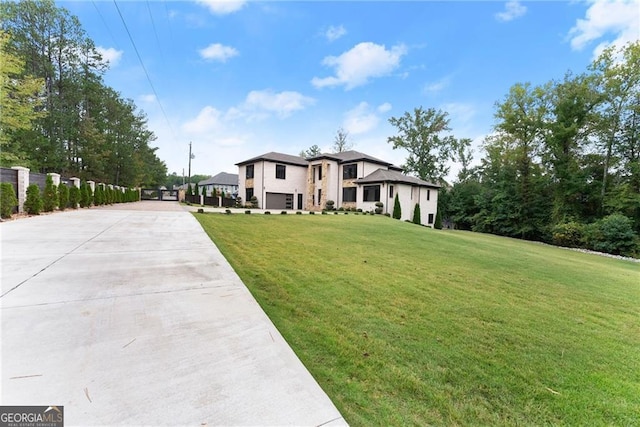 view of front of property with a front yard