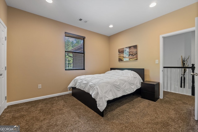 bedroom with visible vents, baseboards, carpet, and recessed lighting