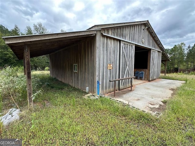 view of outdoor structure