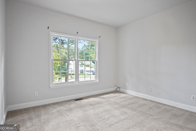 view of carpeted spare room