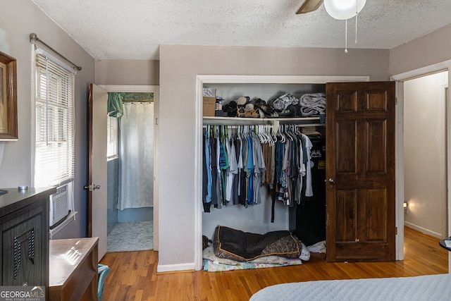 closet with cooling unit