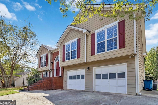 view of front of property featuring a garage