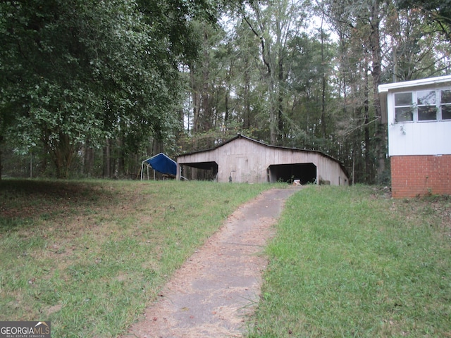 view of outdoor structure