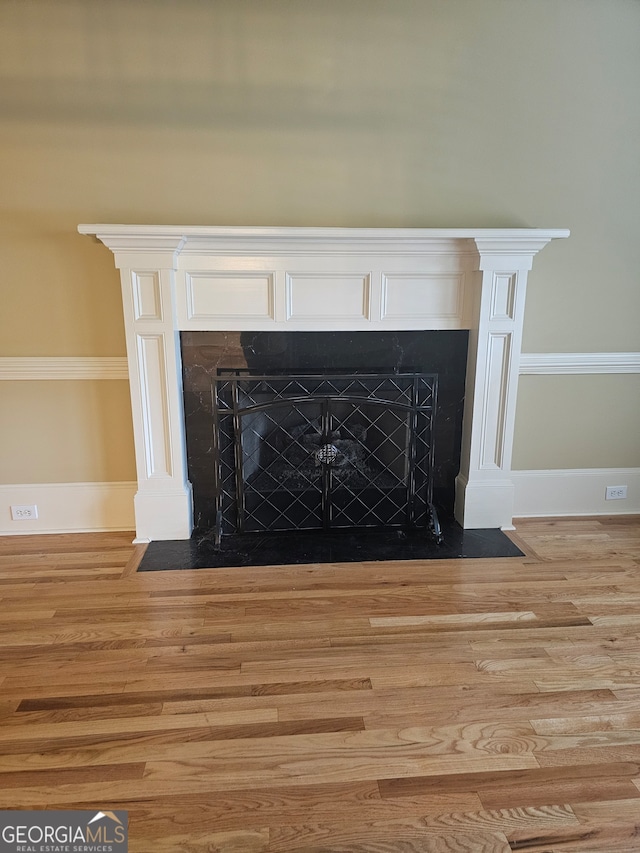 room details featuring hardwood / wood-style flooring