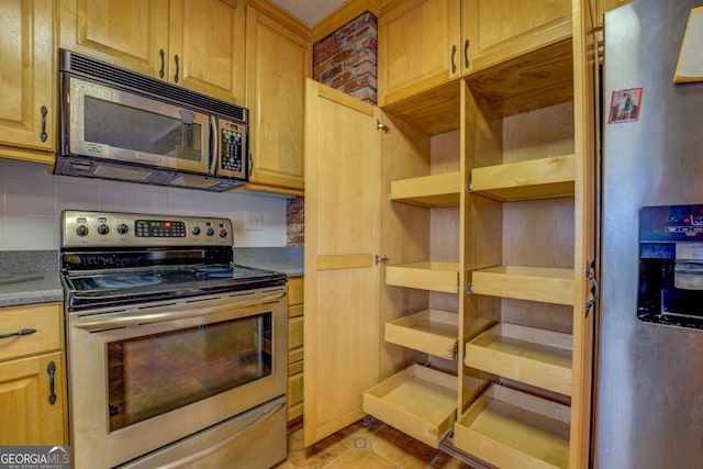 kitchen featuring backsplash, stainless steel electric range oven, and light tile patterned floors