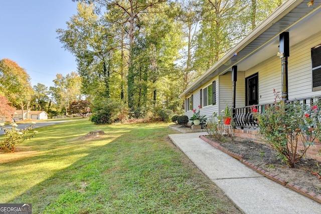 view of yard with a garage