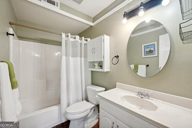 full bathroom featuring vanity, toilet, and shower / bath combo