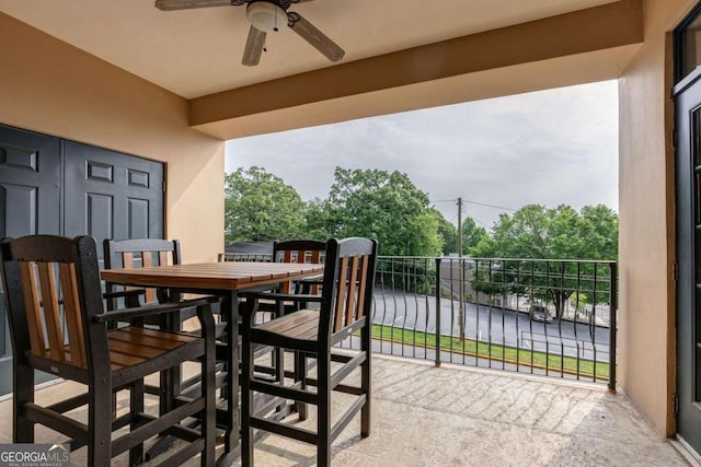 balcony with ceiling fan