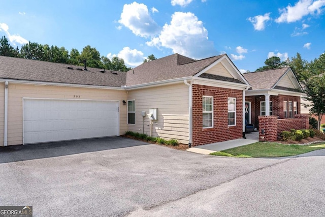 view of front facade with a garage