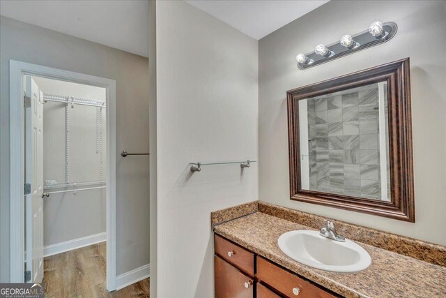 123 E Entreken Rd, Cobb, GA 31735 - unfurnished bedroom with vaulted ceiling, carpet flooring, visible vents, and baseboards