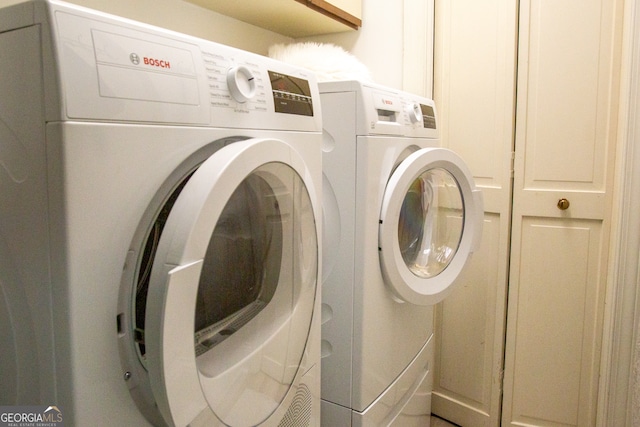 laundry area featuring independent washer and dryer