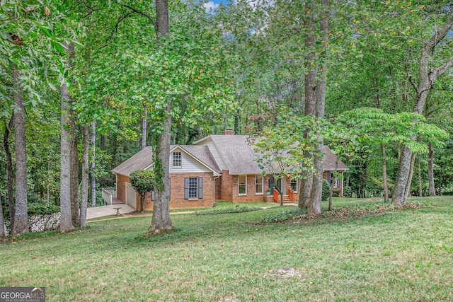 view of front of home with a front yard