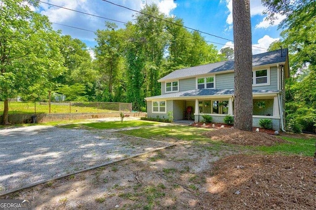 view of front of property