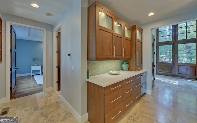 kitchen featuring tasteful backsplash