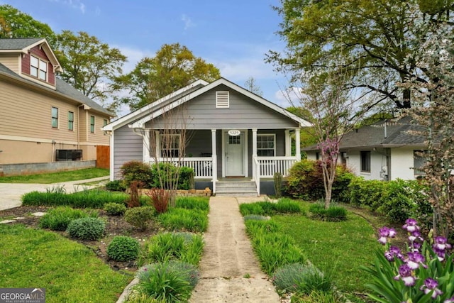 bungalow-style house featuring covered porch