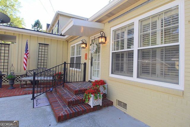 view of property entrance