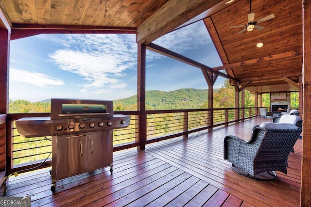 deck featuring ceiling fan