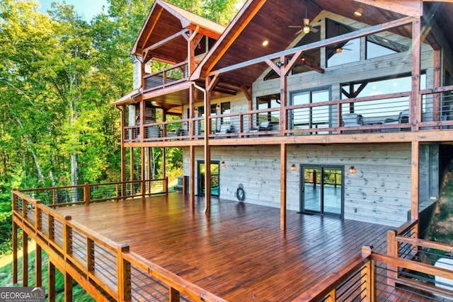 deck with ceiling fan