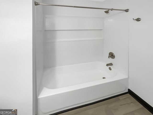 bathroom featuring shower / bathing tub combination