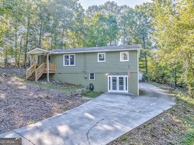 view of front of property featuring french doors