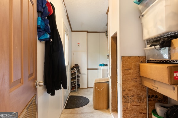 bathroom featuring concrete floors