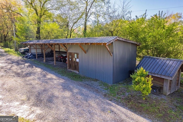 view of outbuilding