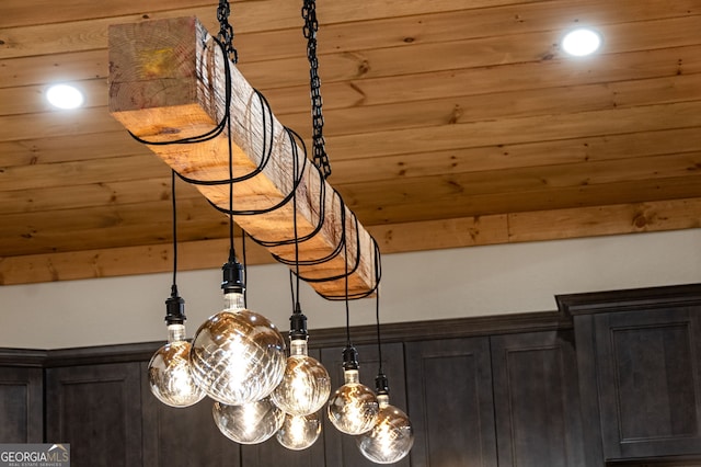 details featuring wooden ceiling