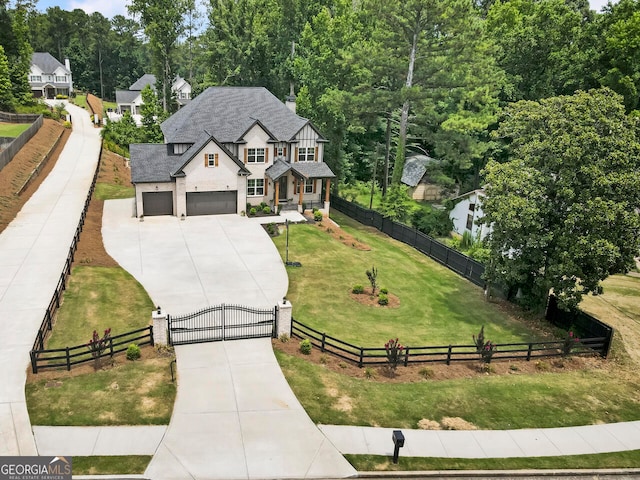 view of front of home featuring a front yard