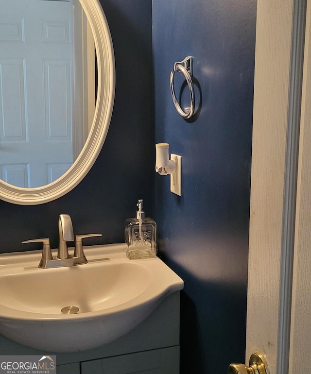 bathroom featuring sink