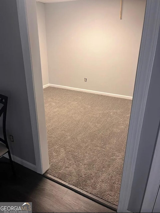 spare room with carpet flooring