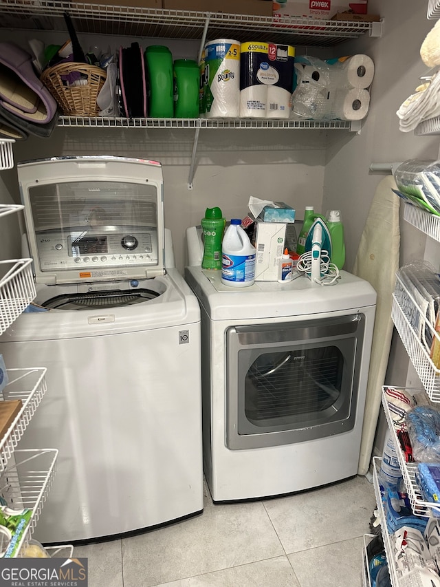 laundry room featuring washer and dryer