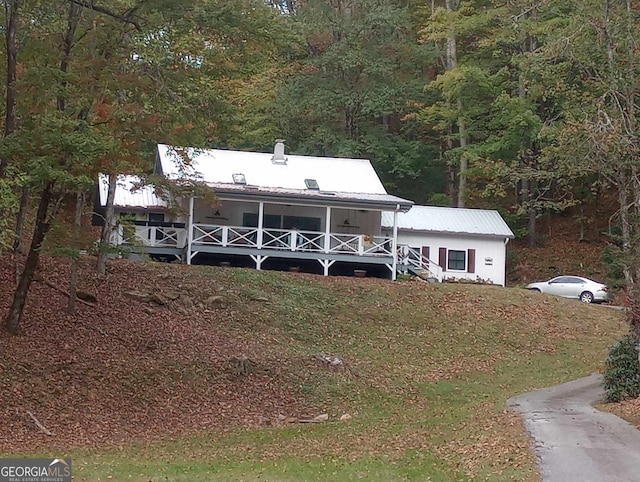 view of front of house with covered porch